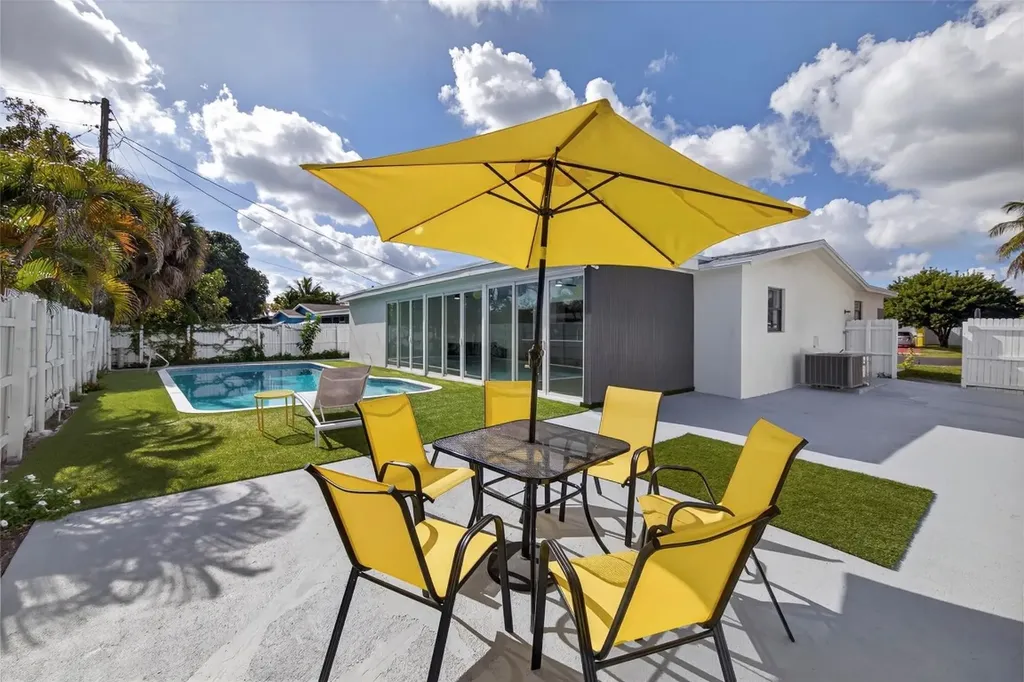 4390 NW 38th Avenue Fort Lauderdale FL 33309