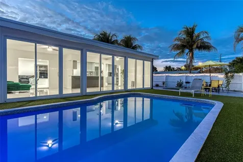 4390 NW 38th Avenue Fort Lauderdale FL 33309