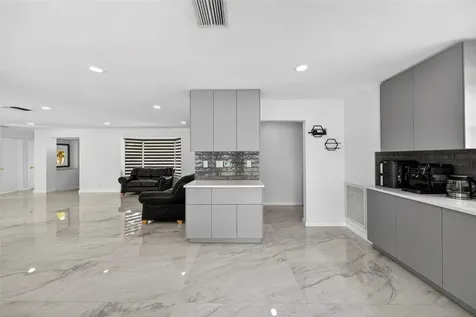 4390 NW 38th Avenue Fort Lauderdale FL 33309