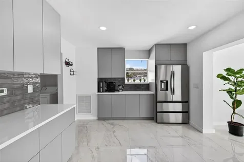 4390 NW 38th Avenue Fort Lauderdale FL 33309