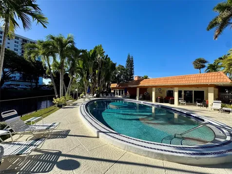 119 NE 19th Court Wilton Manors FL 33305