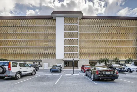 3050 NE 16th Avenue Oakland Park FL 33334