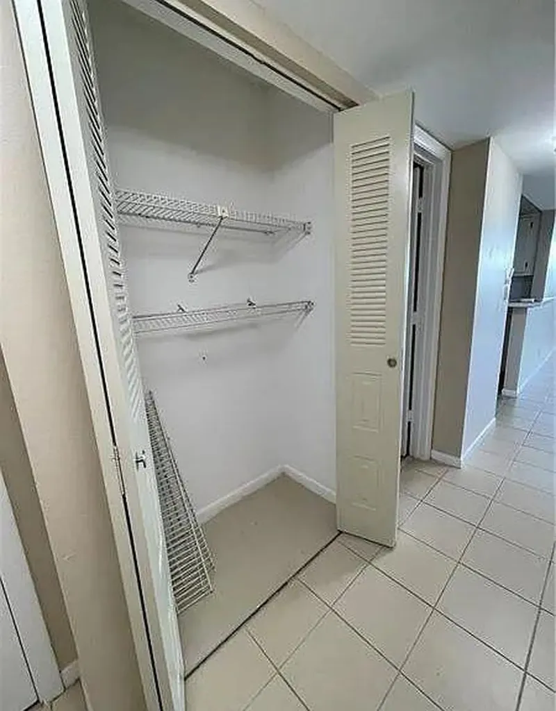 3001 W Rolling Hills Circle Davie FL 33328