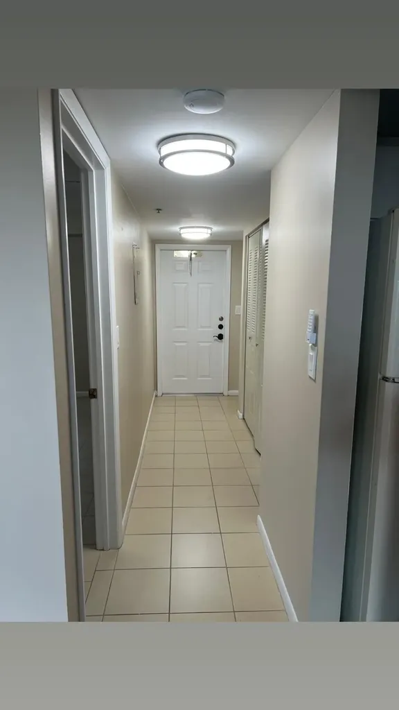 3001 W Rolling Hills Circle Davie FL 33328