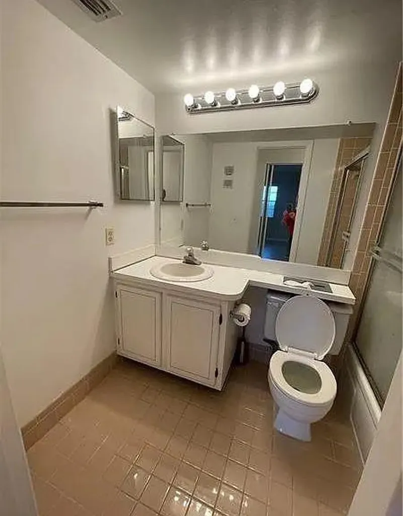 3001 W Rolling Hills Circle Davie FL 33328