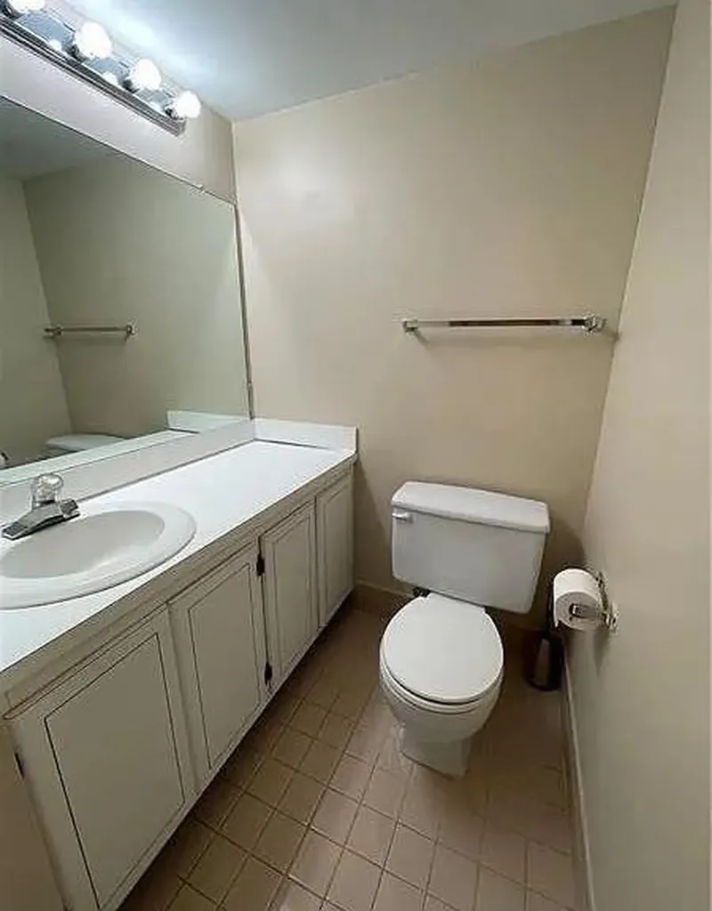3001 W Rolling Hills Circle Davie FL 33328