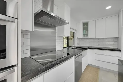 2161 NW 40th Avenue Coconut Creek FL 33066