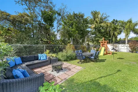 2161 NW 40th Avenue Coconut Creek FL 33066