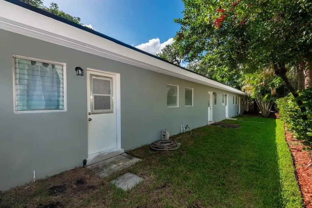 1017 NE 14th Avenue Fort Lauderdale FL 33304