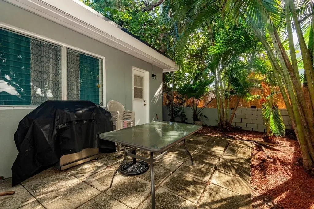 1017 NE 14th Avenue Fort Lauderdale FL 33304