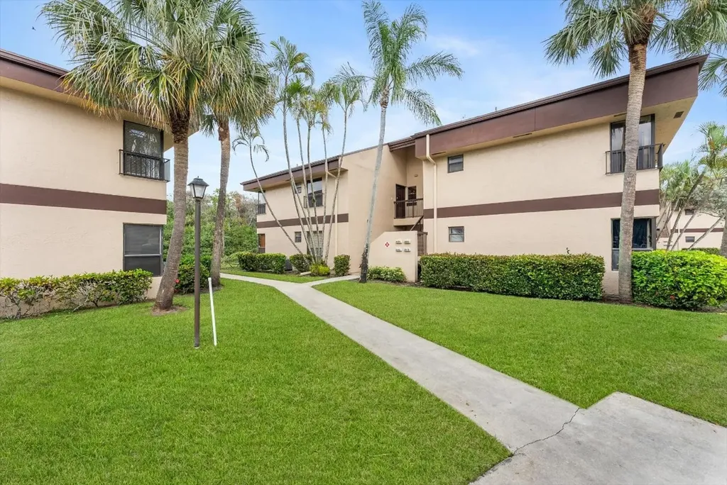2684 N Carambola Circle Pompano Beach FL 33066