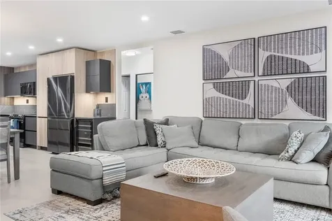 425 NE 25th Street Wilton Manors FL 33305