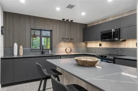 425 NE 25th Street Wilton Manors FL 33305