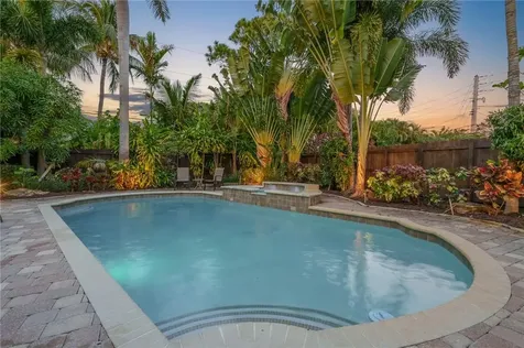 425 NE 25th Street Wilton Manors FL 33305