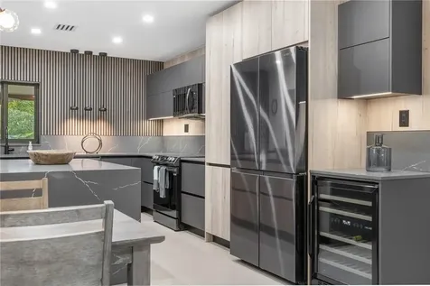 425 NE 25th Street Wilton Manors FL 33305
