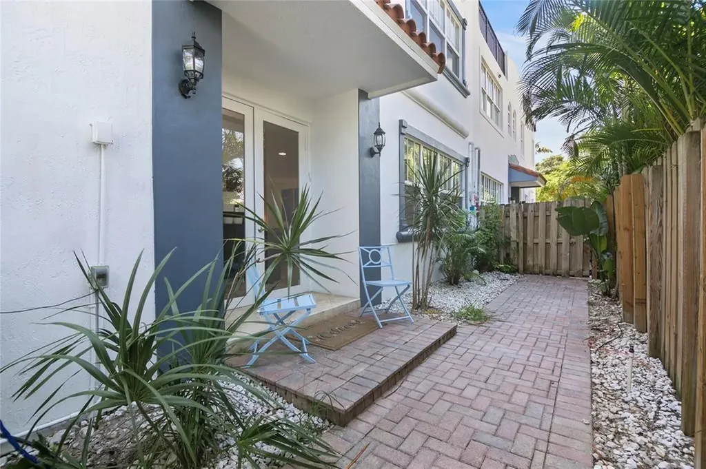 732 NE 15th Avenue Fort Lauderdale FL 33304