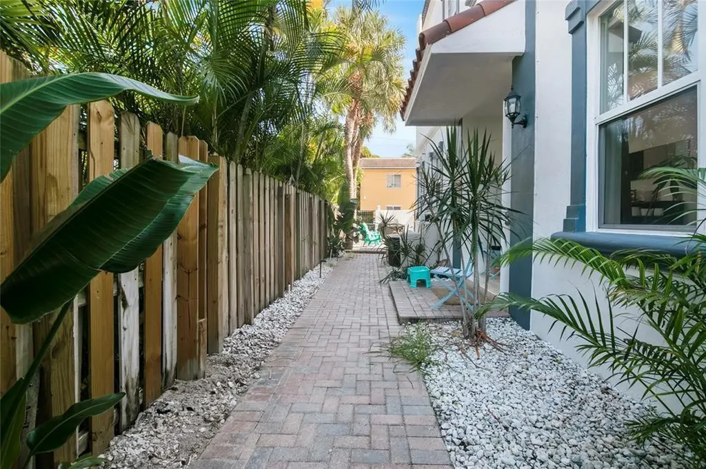 732 NE 15th Avenue Fort Lauderdale FL 33304
