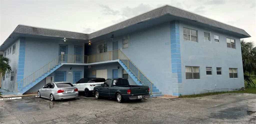 1021 NW 45th Street Deerfield Beach FL 33064