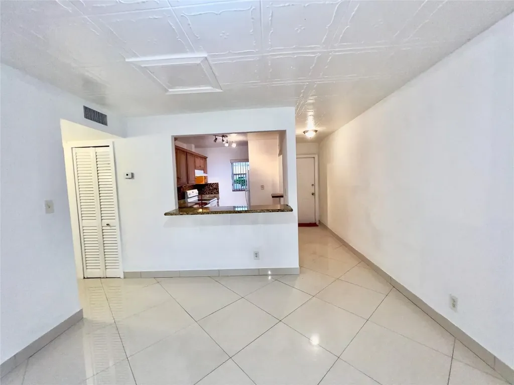 1021 NW 45th Street Deerfield Beach FL 33064