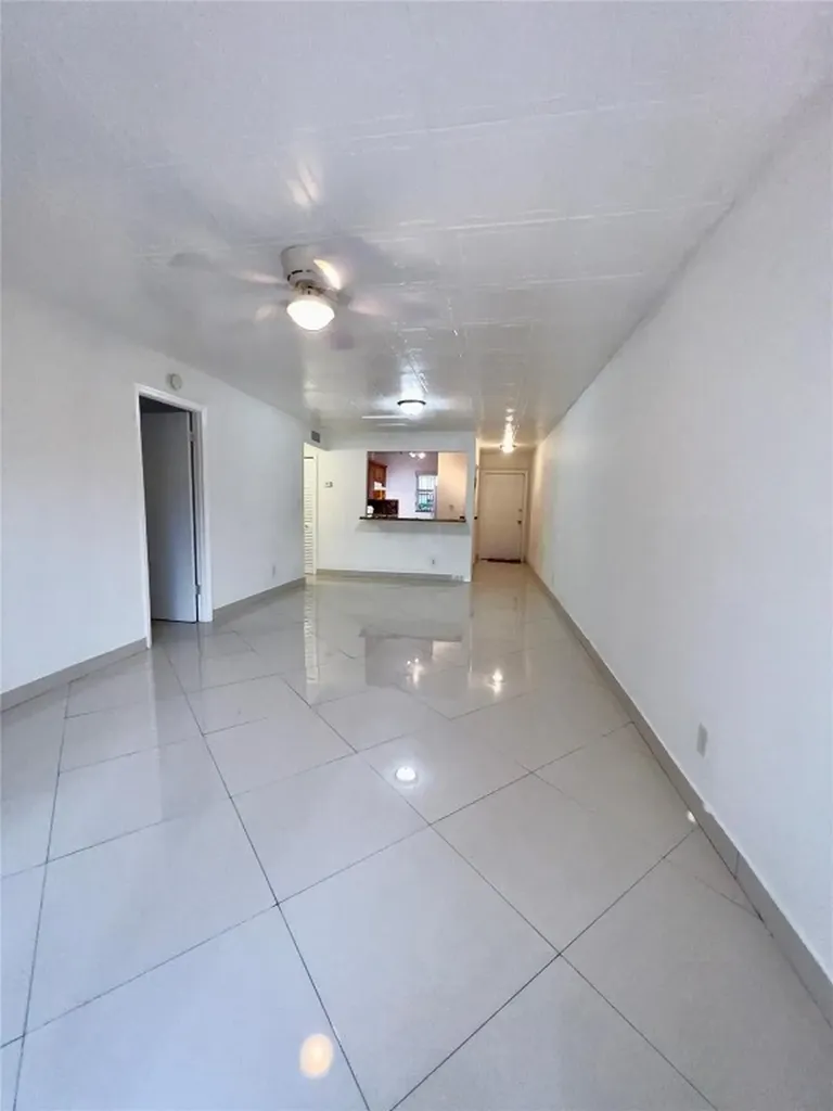 1021 NW 45th Street Deerfield Beach FL 33064