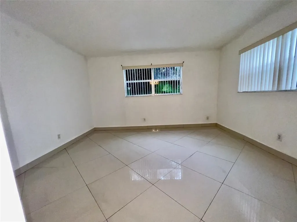 1021 NW 45th Street Deerfield Beach FL 33064