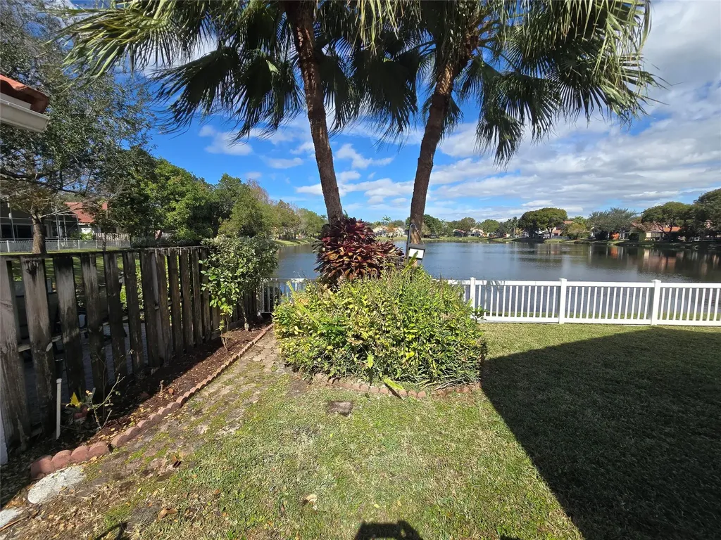 10061 NW 2nd Street Plantation FL 33324