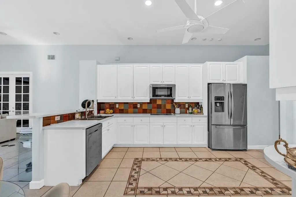 9737 Parkview Avenue Boca Raton FL 33428