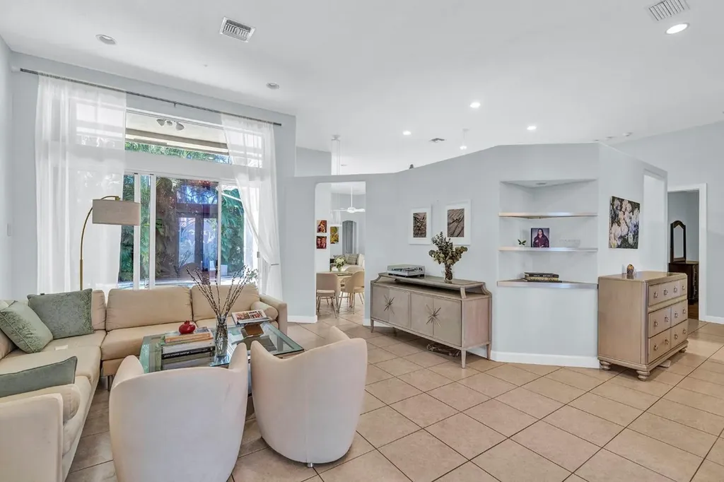 9737 Parkview Avenue Boca Raton FL 33428