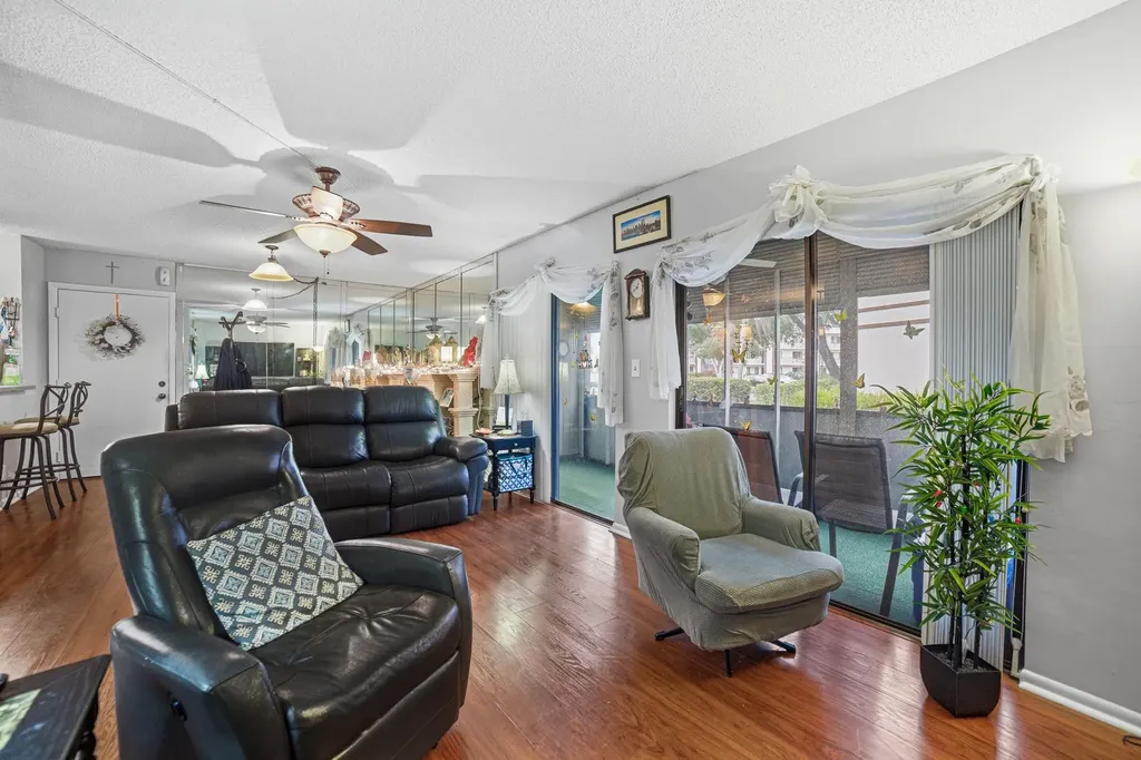 9754 N Belfort Circle Fort Lauderdale FL 33321