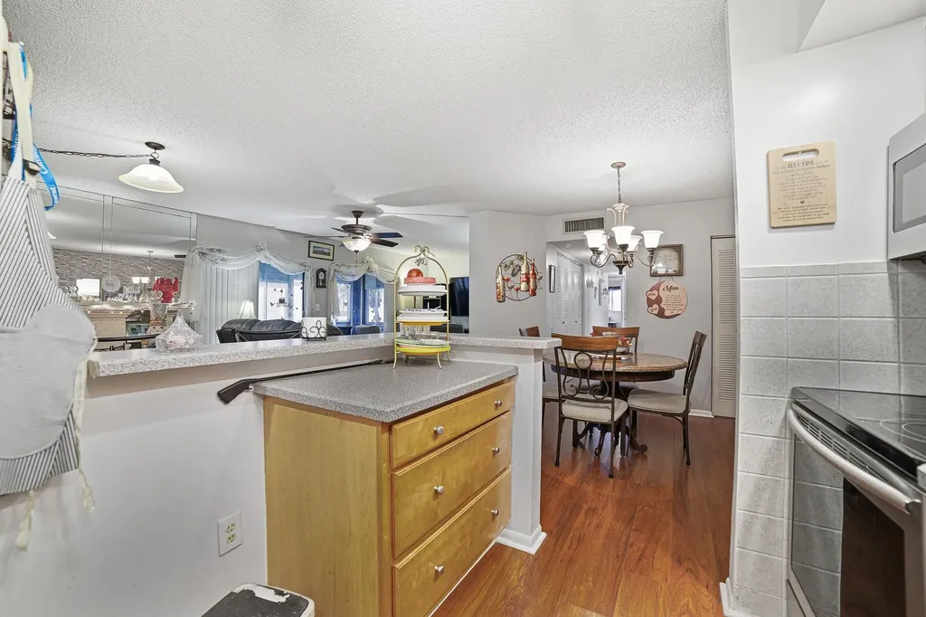9754 N Belfort Circle Fort Lauderdale FL 33321