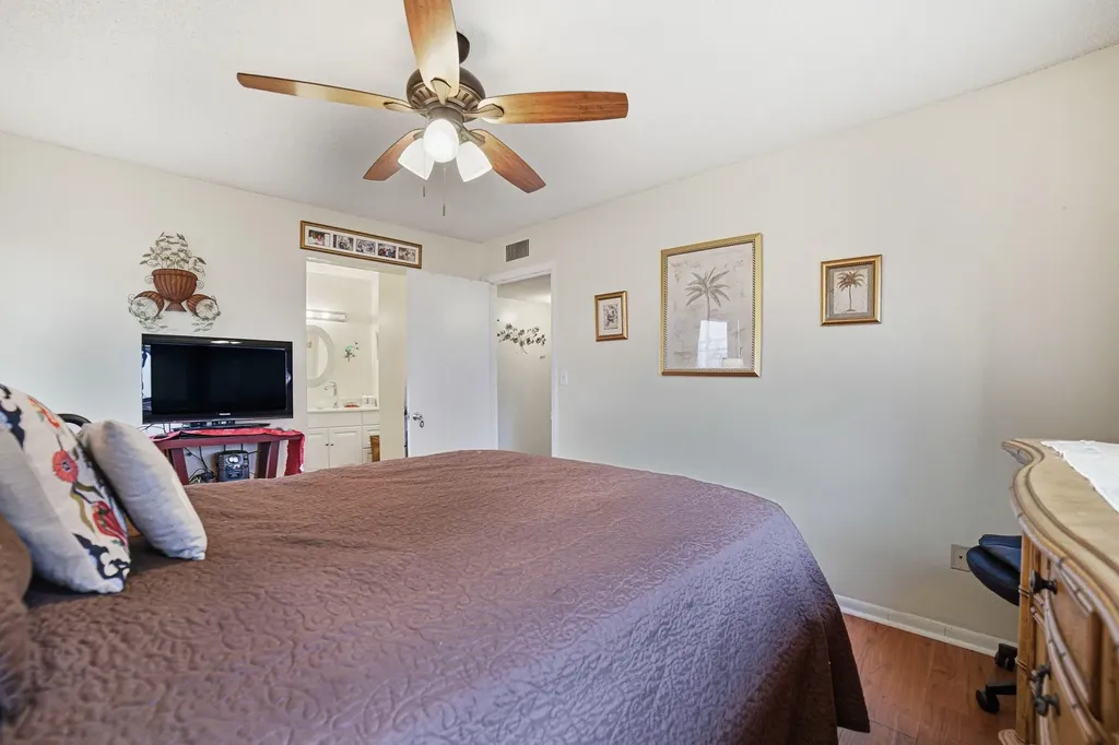 9754 N Belfort Circle Fort Lauderdale FL 33321