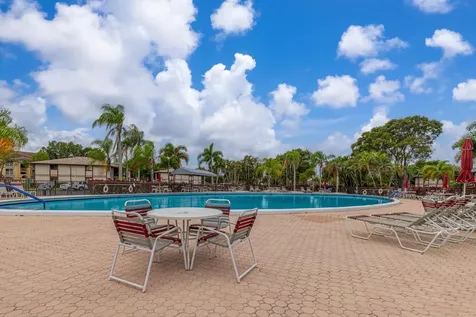 9754 N Belfort Circle Fort Lauderdale FL 33321