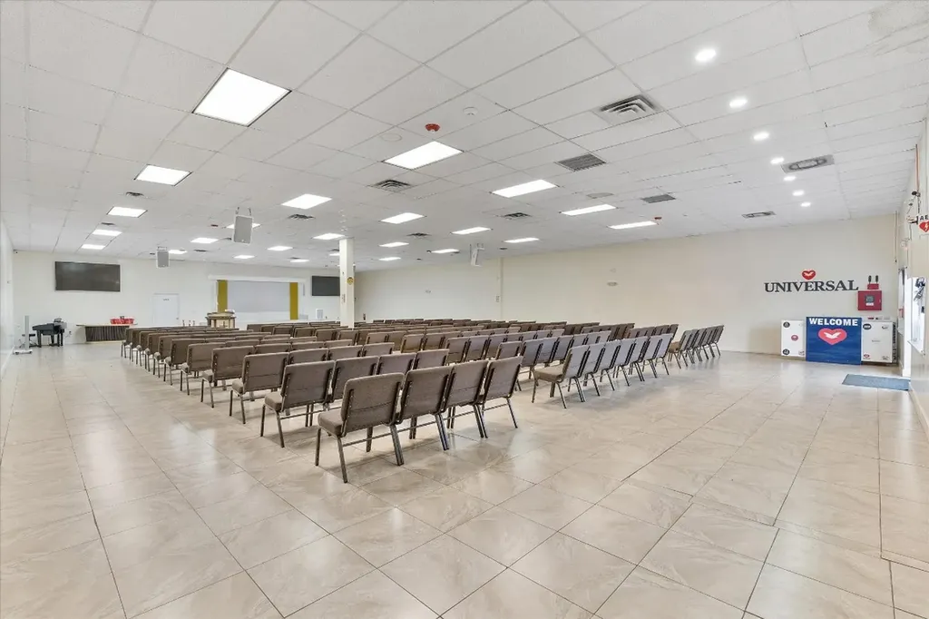 2647 N State Road 7 Lauderdale Lakes FL 33313