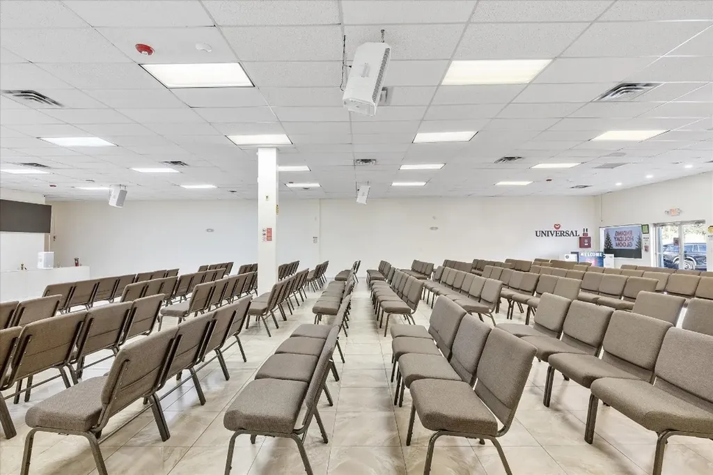 2647 N State Road 7 Lauderdale Lakes FL 33313