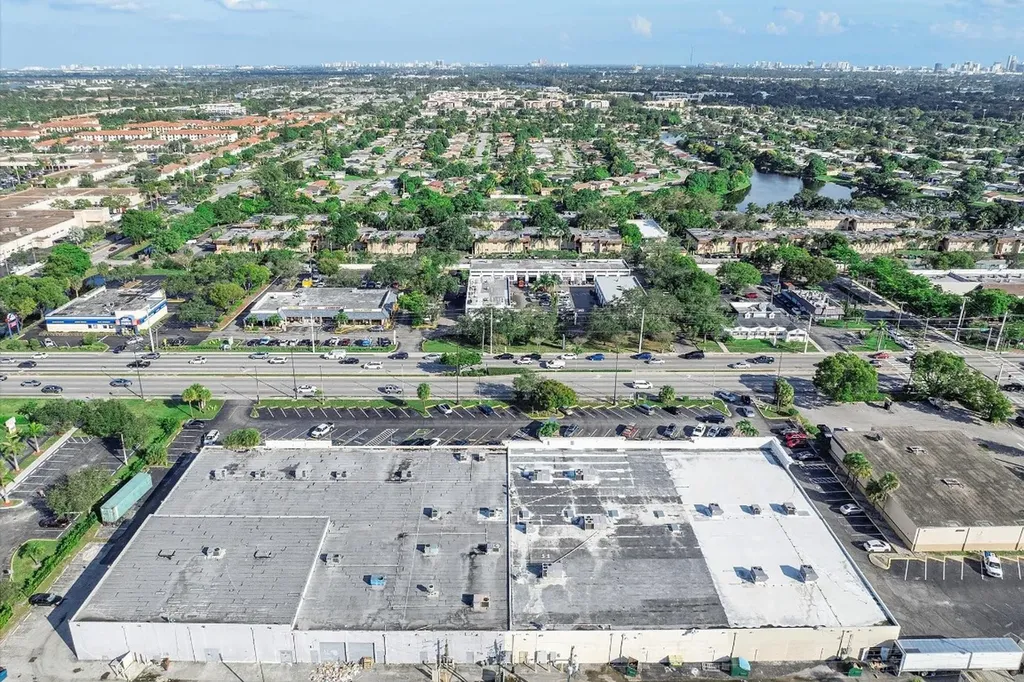 2647 N State Road 7 Lauderdale Lakes FL 33313