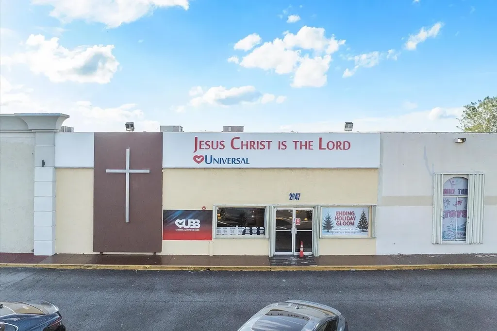 2647 N State Road 7 Lauderdale Lakes FL 33313
