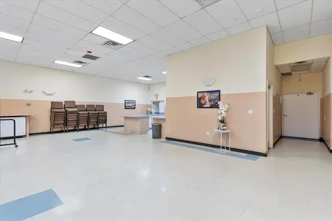 2647 N State Road 7 Lauderdale Lakes FL 33313