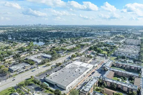 2647 N State Road 7 Lauderdale Lakes FL 33313