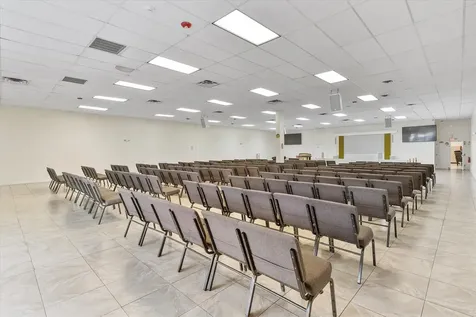 2647 N State Road 7 Lauderdale Lakes FL 33313
