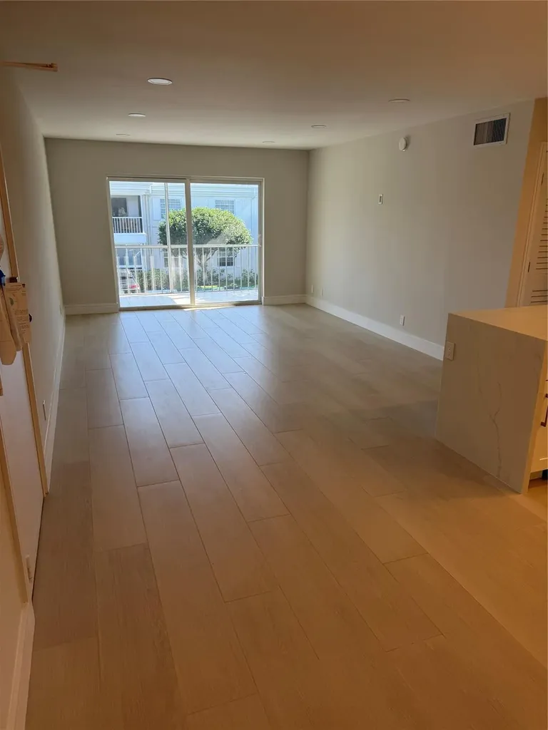 6347 Bay Club Drive Fort Lauderdale FL 33308