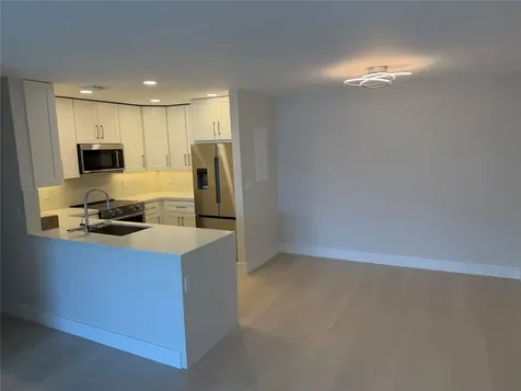6347 Bay Club Drive Fort Lauderdale FL 33308