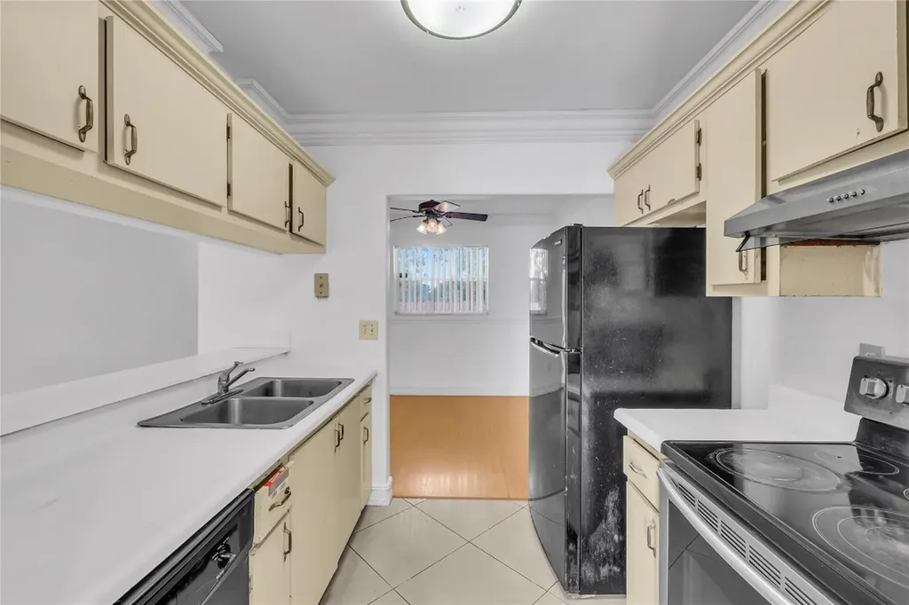 10762 La Placida Drive Coral Springs FL 33065