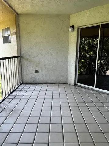 6596 Via Regina Boca Raton FL 33433