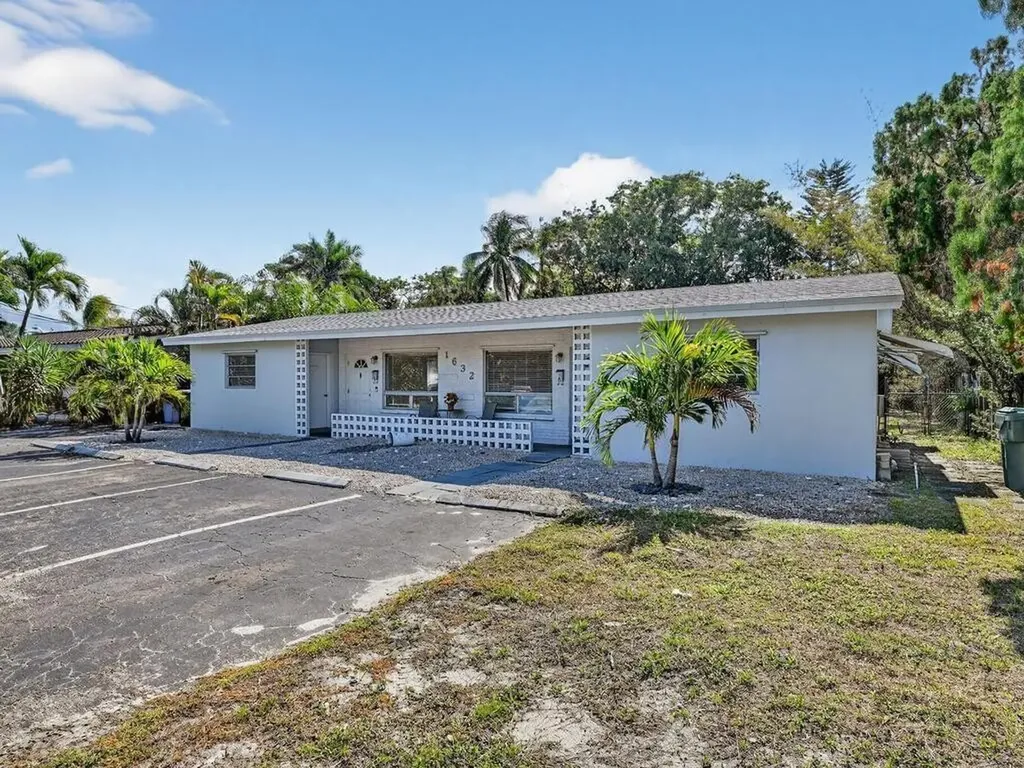 1632 NE 33rd Street Oakland Park FL 33334