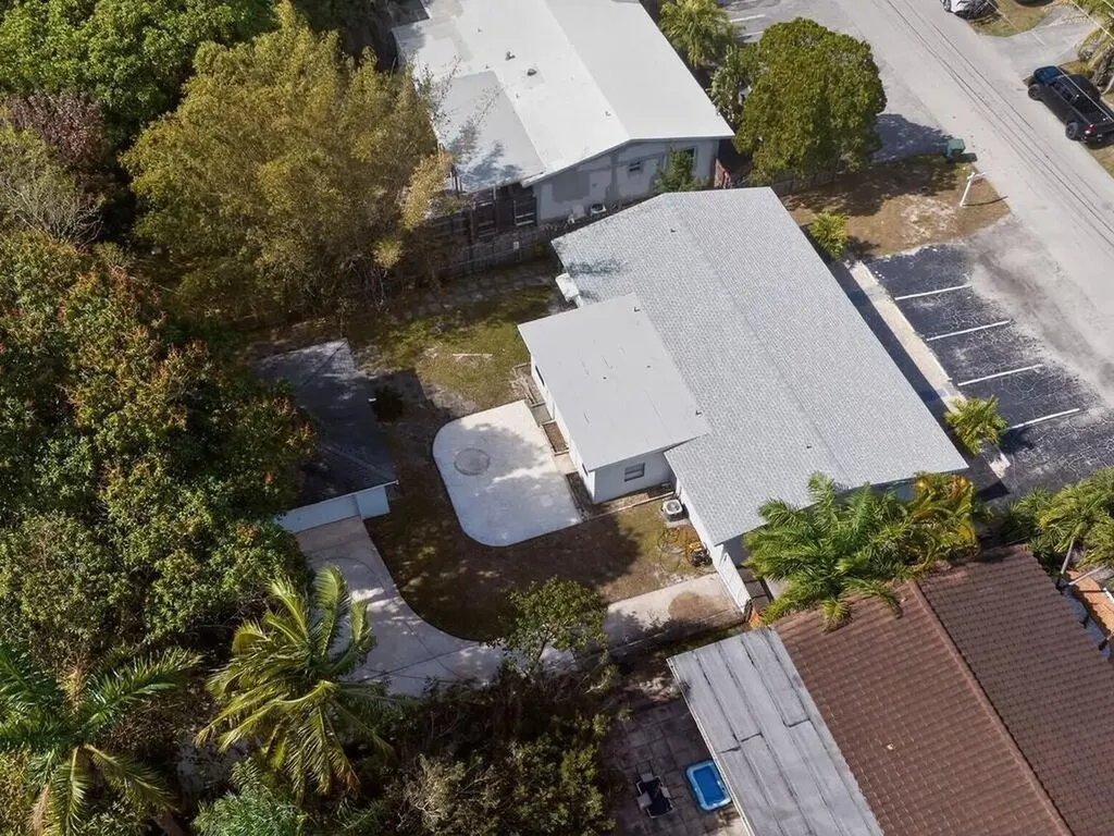 1632 NE 33rd Street Oakland Park FL 33334