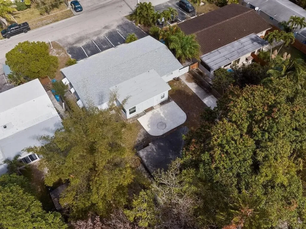 1632 NE 33rd Street Oakland Park FL 33334