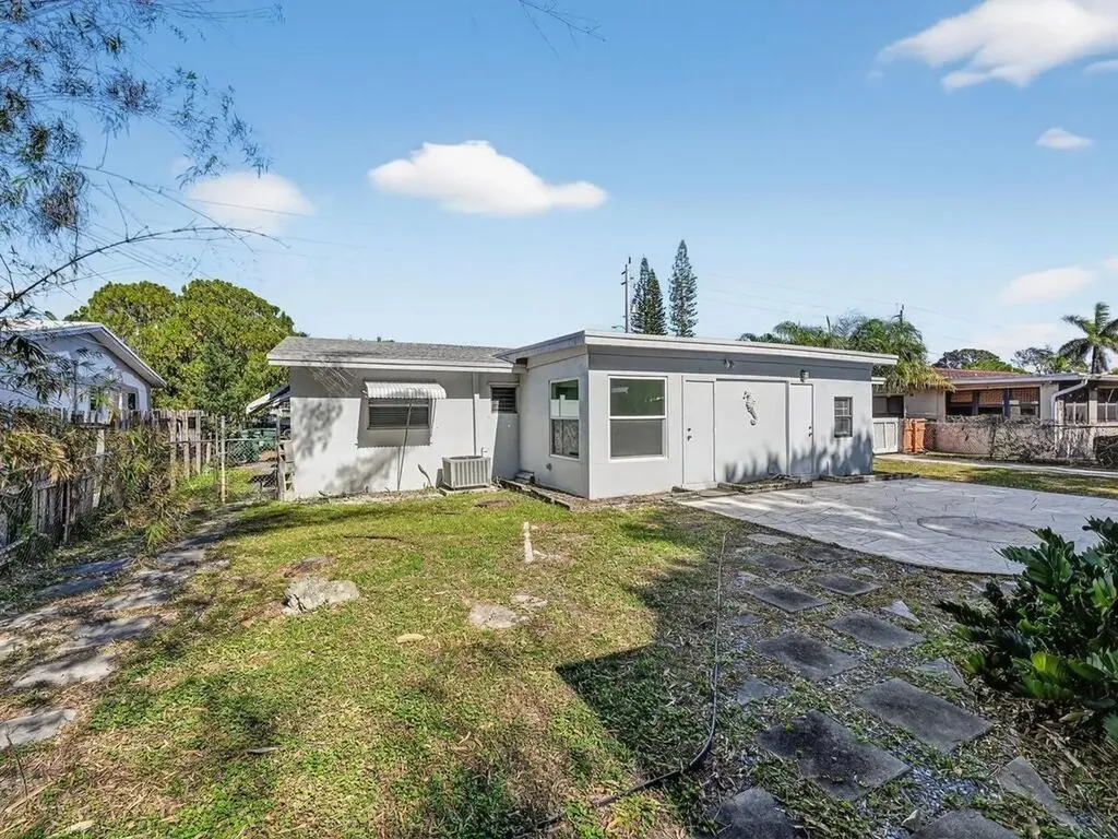 1632 NE 33rd Street Oakland Park FL 33334