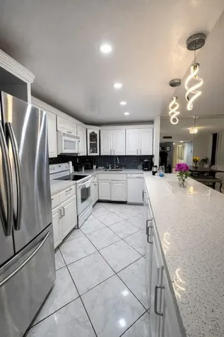 20441 NE 30th Avenue Miami FL 33180