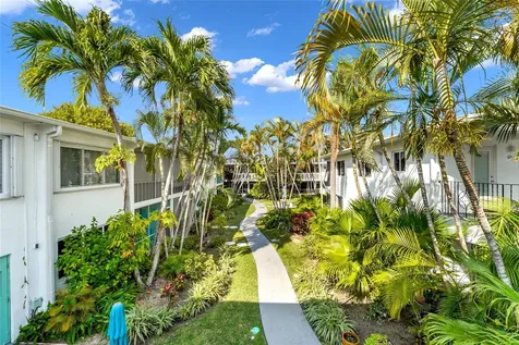 2161 NE 42nd Court Lighthouse Point FL 33064