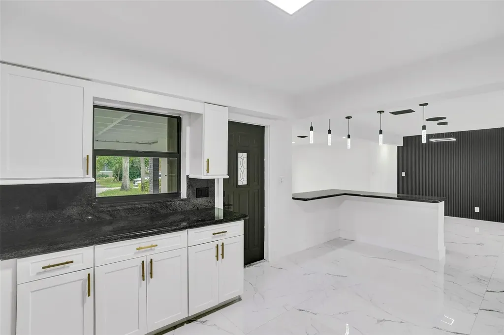 5840 SW 14th Street Plantation FL 33317